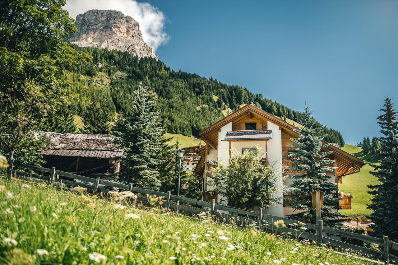 Pension Merisana Corvara In Badia Ngoại thất bức ảnh